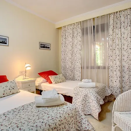 Jardines De Nueva Galera Bajo Apartment *